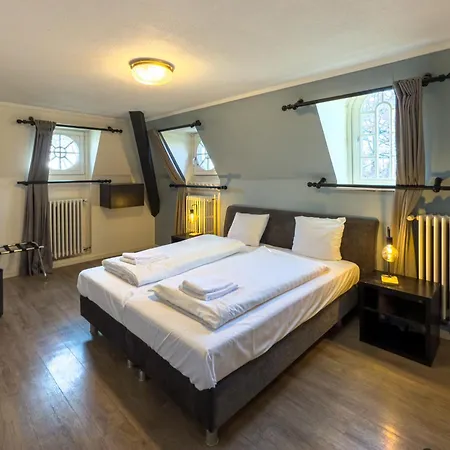 Kasteel Pietersheim 2*